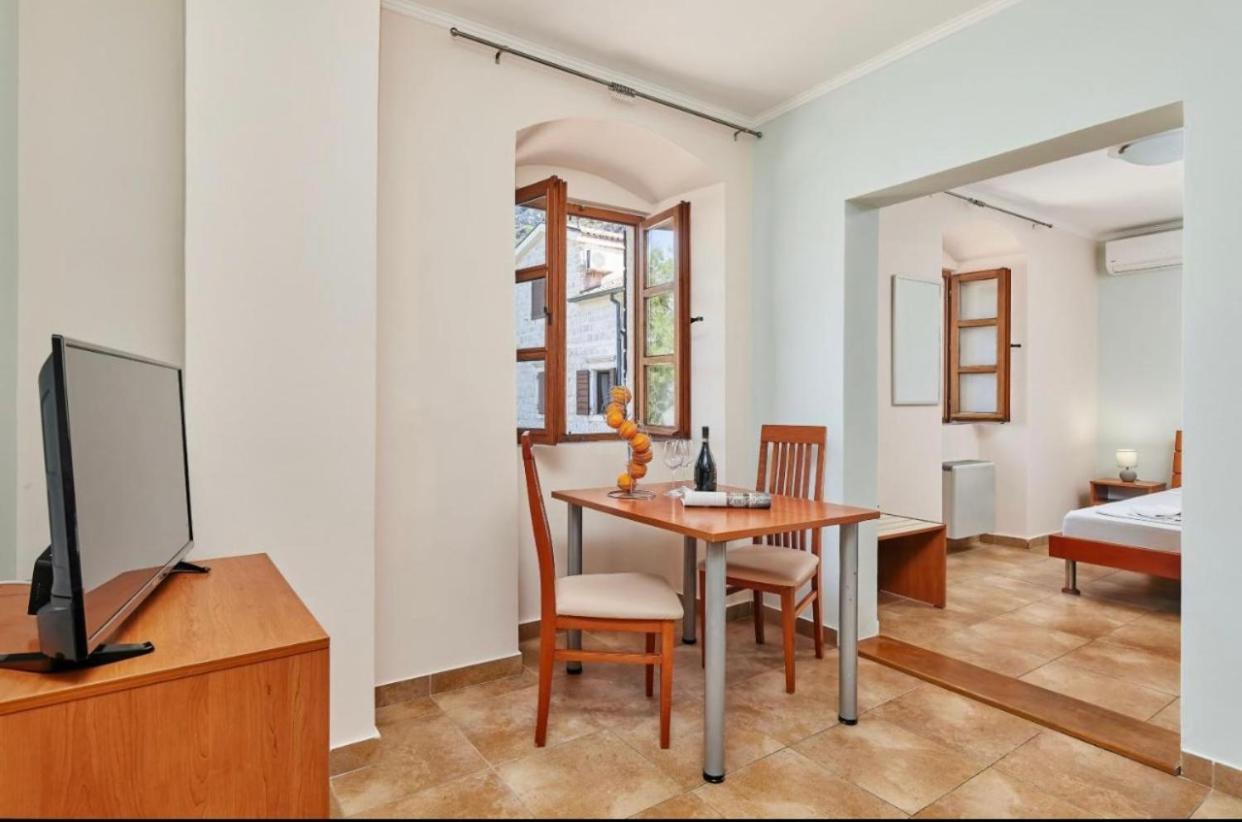 Apartments Barba Kotor Kültér fotó